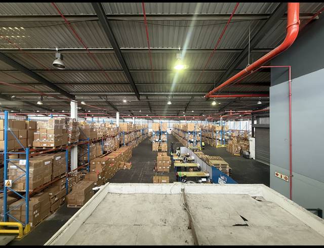5,552M² WAREHOUSE TO LET IN EPPING INDUSTRIAL